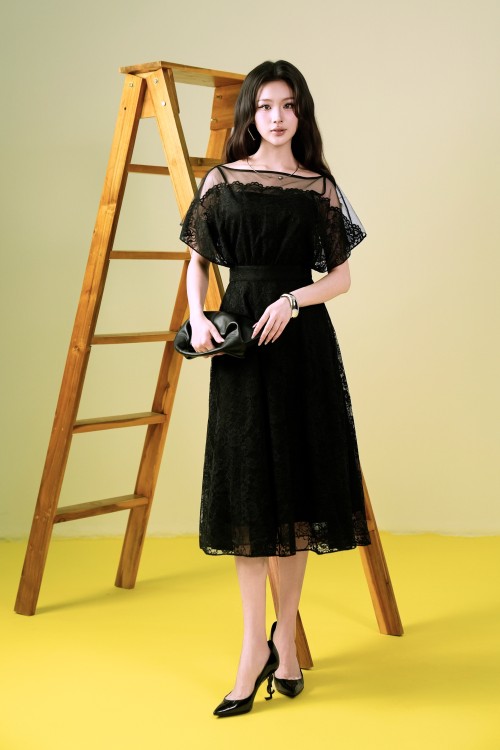 Sixdo Black Lace Flared Dress